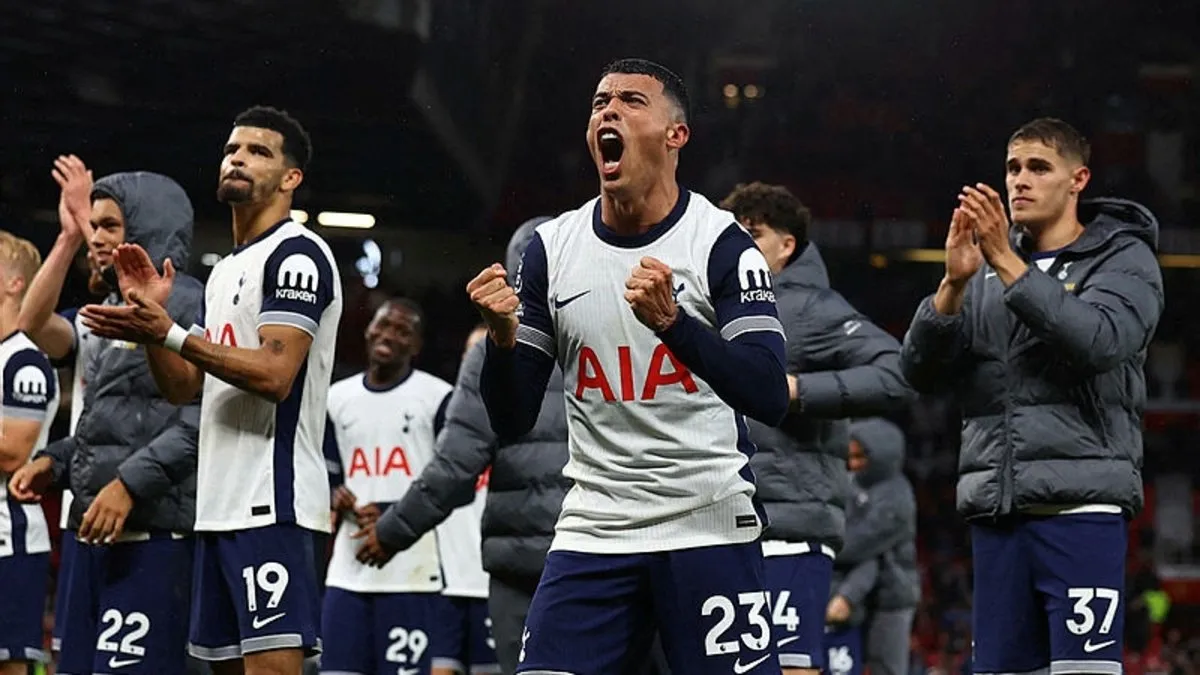 Tottenham, Manchester United deplasmanını 3-0 ile geçti