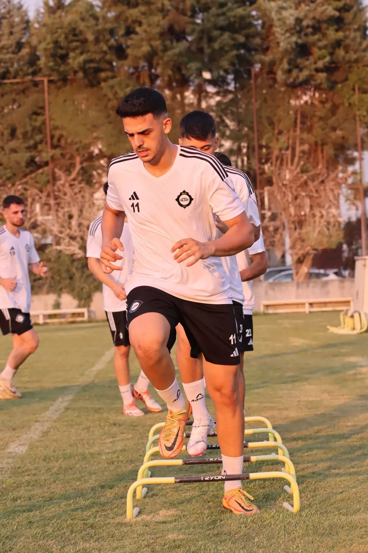 Ferhat Öncel, Altay ile 5 Yıllık Sözleşme İmzaladı